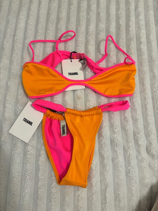 triangl swimwear Other - triangl swimwear Two-Tone Pink & Orange Bikini Set brand new